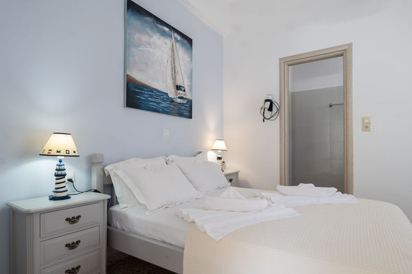 Irakleia- Room in Astypalea is located at the coastal settlement of Livadi just   Irakleia- Room in Astypalea Room in hotel vacation rental 654597378004242874