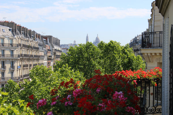 Haussmannian typical 120m² 3 bedrooms, 2 bathrooms apartment, 2 minutes walk fro Paris, France 3 bedrooms near Champs Elysées Entire rental unit vacation rental 3126320