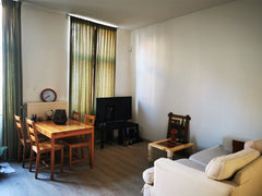 Appartement agréable à deux pas de la Place Flagey et des étangs d'Ixelles. Cet  Ixelles, Belgium Agréable appartement près des étangs d'Ixelles. Entire rental unit vacation rental 576006254086279446