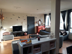 My apartment is a 90m2 sunny loft. It is located 5 min away from the shoppingstr Antwerp, Belgium Sunny & spacious loft in the center of Antwerp Entire loft vacation rental 26112457