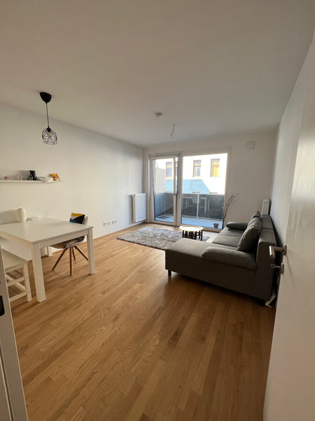 The apartment is located 10 minutes by foot to Wien Westbahnhof. 4 minutes walk   Apartment near Wien Westbahnhof with balcony Entire rental unit vacation rental 676062966459628914