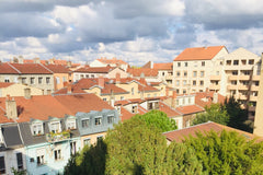 This small studio located in the heart of downtown Lyon, 3rd floor with elevator Lyon, France Sky bubble - Lodge in downtown LYON Croix-Rousse Entire rental unit vacation rental 45933597