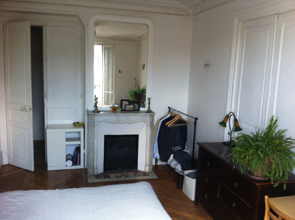 Mon logement est proche de Bar Ourcq, Le Pavillon des Canaux, Le Bastringue, Le  Paris, France Large bedroom with balcony next to Ourcq canal Private room in rental unit vacation rental 13557994