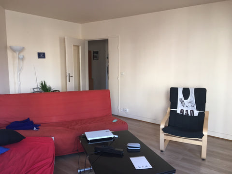 Bonjour,<br />Je loue ma chambre du 1/2/20 au 4/4/20. Elle est située dans un ap Mouriès, France Appartement à partager canal St-Martin (10ème) Private room in rental unit vacation rental 16685854