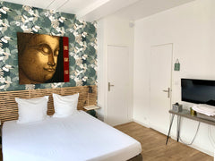 L'appartement est idéalement placé au coeur du centre du centre ville où vous po Bordeaux, France « Le Zen »: Appartement coeur de ville Entire rental unit vacation rental 30289842