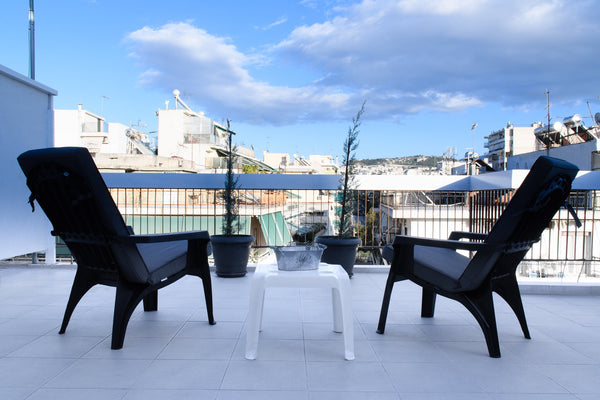 Very cosy penthouse loft totally renovated with a huge balcony.<br />New and per Athens, Greece Athens penthouse loft with big furnished balcony Entire rental unit vacation rental 25010489