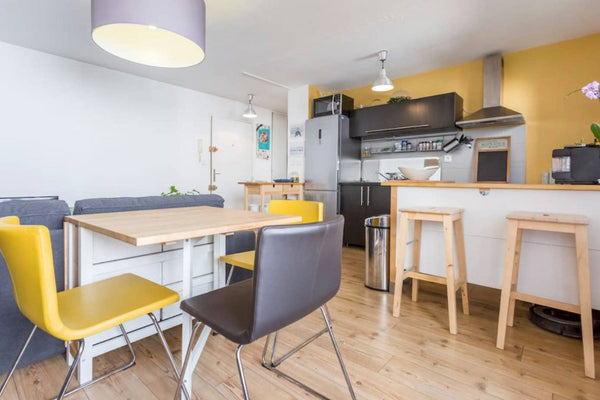 Vous séjournerez dans un bel appartement rénové et charmant dans le centre de Bo Bordeaux, France Bel Appartement équipé plein centre +parking privé Entire rental unit vacation rental 37942155