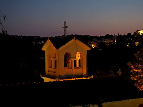 At the 1st floor of 50s  building  traditional house with rooftop .The new part  GR ART STUDIO with Acropolis view Private room in guest suite vacation rental 40912360