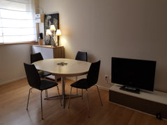 Petite échoppe bordelaise lumineuse et agréable. <br />Située dans un quartier c Bordeaux, France Charmante échoppe à 15 min du centre ville Entire rental unit vacation rental 25819259