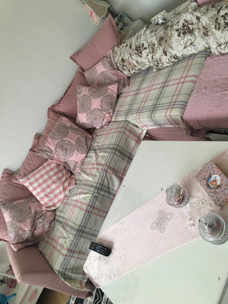 Very comfortable sofa bed, light, airy room. Clean and warm apartment. Big scree Brussels, Belgium Sunny and cosy apartment near railway station Shared room in rental unit vacation rental 18792208