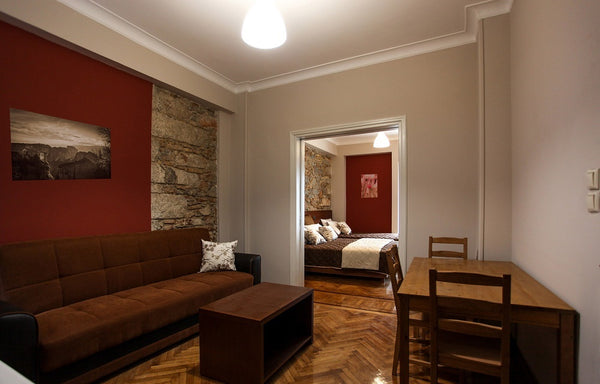 This tastefully decorated apartment is fitted with air conditioning, a flat-scre Athens, Greece Central Apartments next to Omonia metro station .. Private room in bed and breakfast vacation rental 35362948