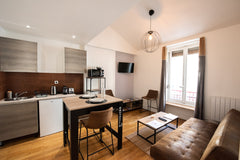 A charming apartment very well equipped, where you feel good up to 2 people.<br  France MEMORABLEPLACE- Studio de Thomas - Moderne -Garage Entire rental unit vacation rental 30308696