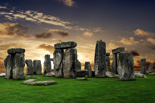 Private Stonehenge  Woodhenge  Avebury Stone Circle from London  Private Tours and Travel Guide Europe London CITY London Destination Tour