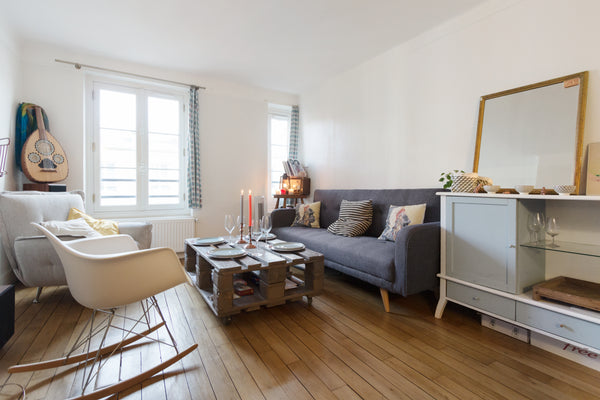 Stay in a nice appartment located at the bottom of the Sacré Coeur, in Montmartr Bordeaux, France Charming T2 near the Sacré Coeur Entire rental unit vacation rental 9265131