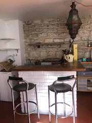 Ce faux deux pièces est situé dans le quartier historique de St Germain-des-prés Paris, France Studio atypique à St germain Entire rental unit vacation rental 3247039