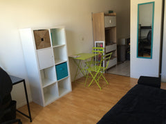 Vous pourrez profiter pleinement de votre séjour à Bordeaux en logeant dans ce s Le Bouscat, France Bordeaux Studio très calme avec place de parking Entire rental unit vacation rental 18307801