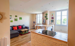 Welcome to my home! <br /> <br />I am pleased to welcome you in my charming 59 s Paris, France Beau 59m² Bien équipé Au Coeur De Lyon Entire rental unit vacation rental 689013550865241780