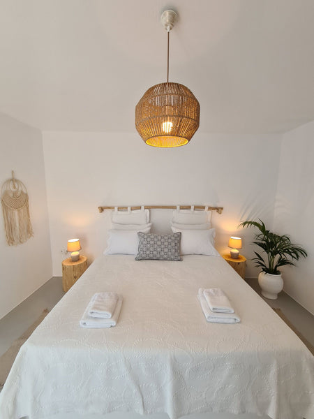 Our fully Renovated Cycladic Villa is located in  the most privileged position i Greece Cycladic Villa With Amazing  View by KaiYa Entire villa vacation rental 50465406