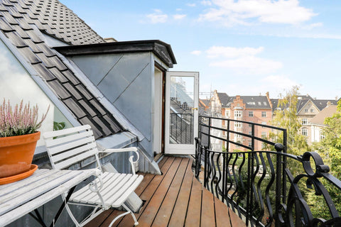 Beautiful and sunny penthouse located right next to the vibrant  neighborhood of Copenhagen, Denmark Beautiful penthouse with a terrace and a view Entire condo vacation rental 591808291325813849