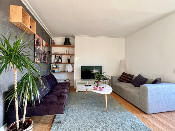 Nyd det simple liv i denne fredelige og centralt beliggende bolig<br /><br />To  Copenhagen, Denmark Skønt sted i natur/roligt område & 12 min fra byen Entire condo vacation rental 628156719069627863