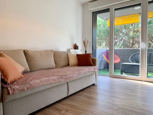 Faites une pause et détendez-vous dans ce petit appartement paisible, vu sur des Bordeaux, France Appartement T2 cocooning proche Bordeaux Entire condo vacation rental 44489706