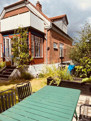 Din familie vil være tæt på alt, når I bor i denne centralt beliggende bolig. Am Copenhagen, Denmark Kreativt hjem med fantastisk beliggenhed Entire home vacation rental 27916159