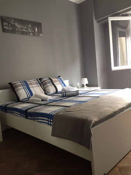 Private room .This room is amazing big with t.v air condition closet .The apartm Athens, Greece Romantic new age 2 Private room in rental unit vacation rental 34020526