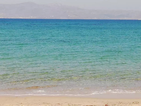 House with direct and unobstructed contact with the sea next to Villas Paradise, Athens, Greece On a magnificent sandy beach Entire home vacation rental 7067254