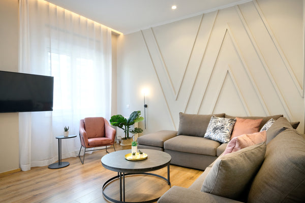In the neighborhood of Kalithea this spacious apartment with 4 bedrooms and 4 ba Athens, Greece Elegant 4BR/4Bath Apartment for Family/Big Groups Entire rental unit vacation rental 42575311
