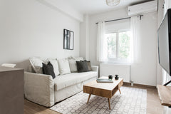 Live in a freshly renovated apartment in the center of Athens and enjoy the magn Athens, Greece Lovely 1BR Apartment in Koukaki Entire rental unit vacation rental 44784071