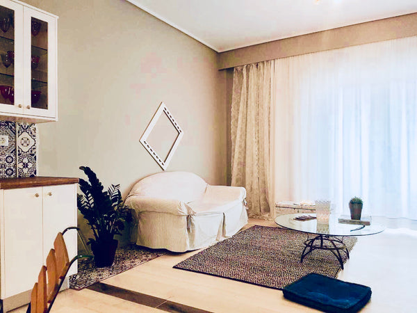 An adorable appartment close to the city center adequates accommodation for up t Mikonos, Greece Sunny Flat close to Acropolis Entire rental unit vacation rental 4176439