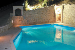 Located in Malades, this luxurious villa features 5 bedrooms for 7 people. Suita Zürich, Switzerland Luxurious Villa in Malades Crete with Swimming Pool Entire villa vacation rental 19129624