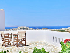 Studios Petros are situated in a quiet area at Agios Polikarpos in Naxos town, o Athens, Greece Studios Petros, Apartment in Naxos Town Room in aparthotel vacation rental 20657761