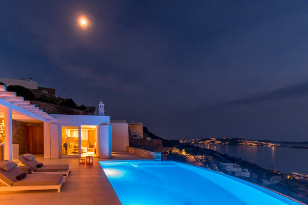 A 2,5 kms de Mykonos et à 4 kms de l'aéroport international,  la villa Zélia dis Mikonos, Greece Superbe villa 2 chambres / Mykonos -Vue mer Entire villa vacation rental 48204998