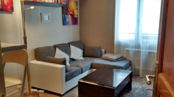 En plein coeur de Paris (10è), beau petit appartement duplex au charme parisien, Paris, France Charmant duplex au coeur de Paris Entire rental unit vacation rental 12922256