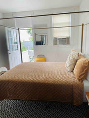 Clean, modern, simple, functional shared apartment with private rooms - all with New York, NY Rental unit in The Bronx · ★4.61 · 1 bedroom · 1 bed · 1 shared bath Private room in rental unit vacation rental 33907325