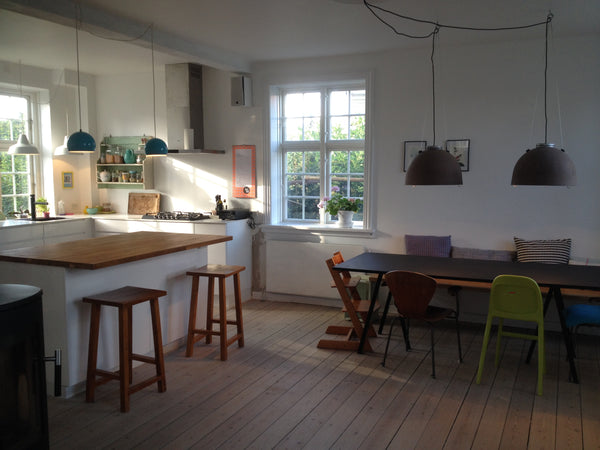Vi udlejer vores skønne hjem i ferier, vi selv er bortrejst. Da vi selv er en bø Copenhagen, Denmark Hus og have i København Entire home vacation rental 3584444