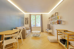 THIS IS A FAMILIAL MODERN FLAT FOR VISITORS SEEKING A COMFY RELAXED STAY<br />UN Paris, France TYPICAL MODERN PARISIAN PROPERTY Entire rental unit vacation rental 1278180