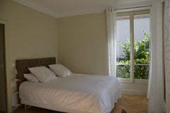 Située dans une impasse privée, la Villa d'Auteuil est un bel hôtel particulier  Paris, France Chambre privée - vue sur jardin Private room in home vacation rental 5587787