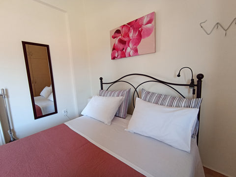 A second floor studio  (no elevator) in the quiet neighborhood of Halepa in Chan Chania, Greece ELENI'S STUDIO IN CHANIA 2 Entire condo vacation rental 34414591