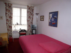 En plein centre de Paris dans le Quartier culturel à St-Germain des Près.  A 5 m Paris, France Chambre dans appartement Private room in rental unit vacation rental 7099806