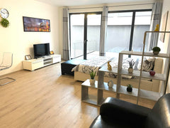 Nový, čistý, útulný byt s terasa velkou. Parkování ZDARMA(Rezervace předem). Výb Prague, Czechia TOMY Ng.  Apartment s parkování ZDARMA. Entire condo vacation rental 573550595283310739