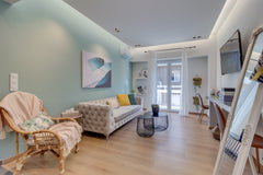Enjoy your stay at this beautiful, fully renovated and welcoming 2 bedroom apart GR Elegant & sunny 2BD apt next to NA Museum Entire rental unit vacation rental 42559223