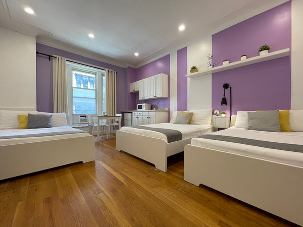 There are 3 double beds in the studio.<br /><br />▶▶▶▶▶1-5 mins to most subway &  Rental unit in New York · ★4.74 · Studio · 3 beds · 1 bath Entire rental unit vacation rental 598499099324319670