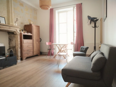 Au sein de notre maison d'hôtes Bordeaux Saint Michel, hébergement climatisé ent Bordeaux, France Saint Michel / Studio climatisé et Petit déjeuner Private room in bed and breakfast vacation rental 44426850