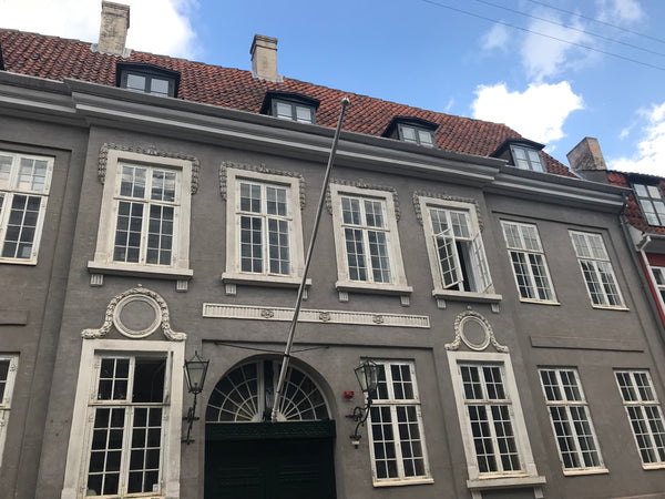 Wonderful Copenhagen with a wonderful location right next to picturesque Nyhavn.  Lovely apartment in Nyhavn Private room in rental unit vacation rental 26861850