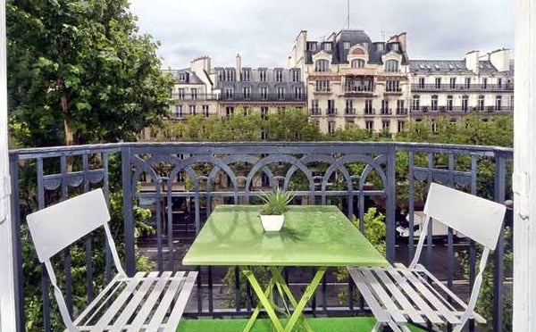 Location,Location,Location!<br />If you are in Paris for a short time studying o New York, NY New Spacious Studio a Madeleine  BAIL DE MOBILITÉ Entire condo vacation rental 536347