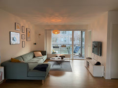 Great apartment with plenty of room and light - quite area<br /><br /><b>The spa  Great apartment with plenty of room and light Entire condo vacation rental 53110535