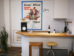 Studio de 22 mètres carrés, récemment rénové, au premier étage d'une cour d'un i Paris, France Un Beau Studio à Cambronne Entire rental unit vacation rental 3641006