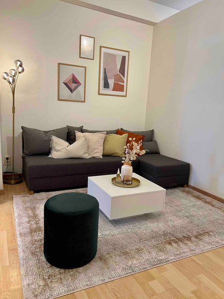 Enjoy this quiet and cozy place located in the heart of the city.<br /><br />The Antwerp, Belgium Brand new Cozy apartment  in the heart of Antwerp! Entire rental unit vacation rental 8084313